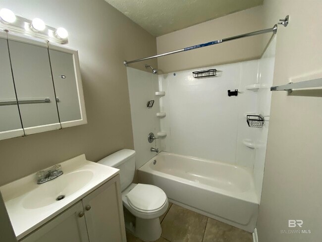 Building Photo - 6394 Schoel Ln