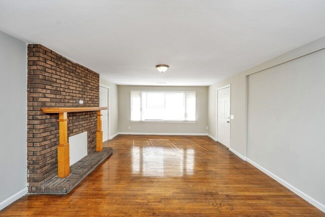 Building Photo - Charming 3-Bedroom Home in Bessemer – Act Fast!