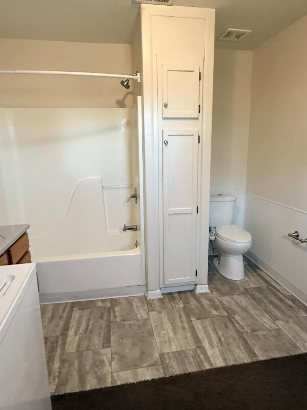 Building Photo - 62 Riley Manor Cir