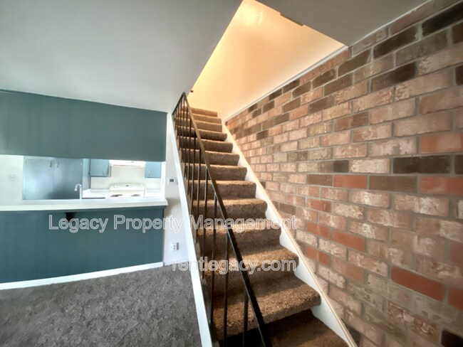 Building Photo - 9094 Piñata Way