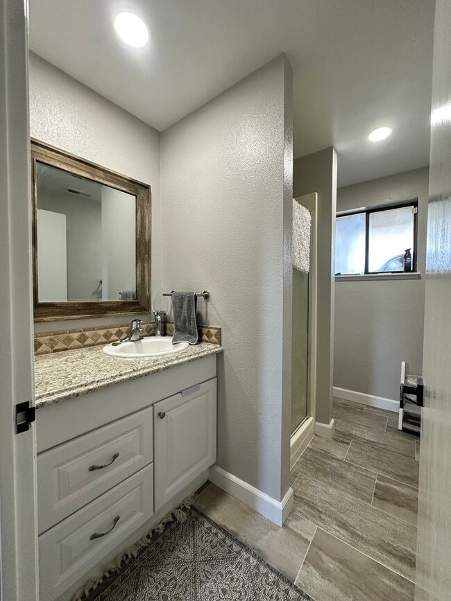 Building Photo - Gorgeous single- family home with Detached...