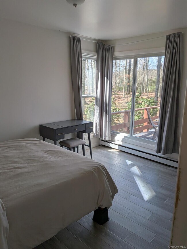 Building Photo - 37 Hill Rd