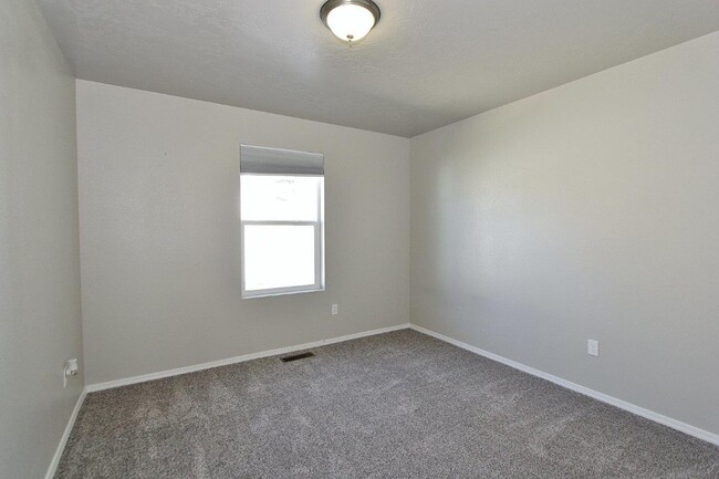 Building Photo - Beautiful Home in Meridian: Available Now!