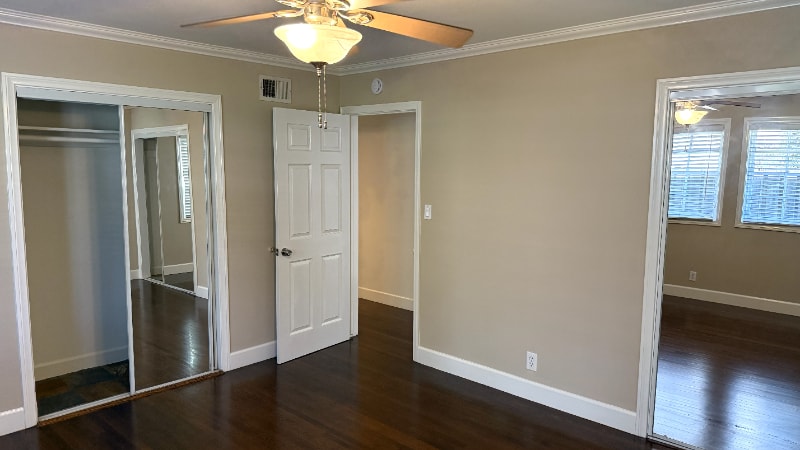 Building Photo - 1090 Pine Bluff Dr