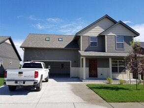 Building Photo - 4443 Glenwood Dr