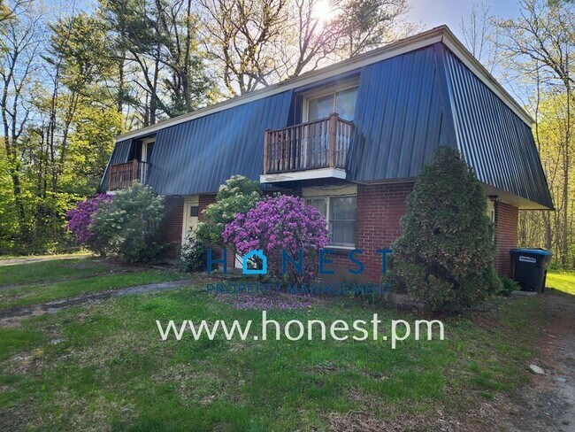 Building Photo - 1074 Hallowell Litchfield Rd