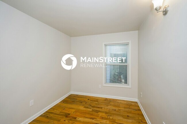 Building Photo - 3 Bedroom Pet-Friendly Home in Louisville,...
