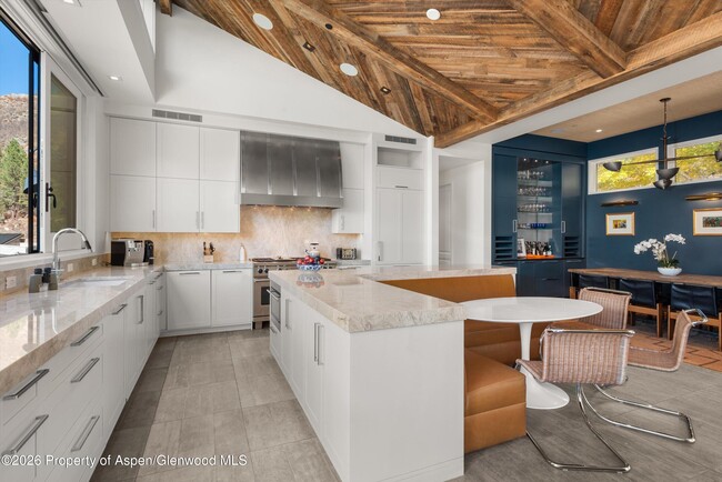 Building Photo - 191 Skimming Ln