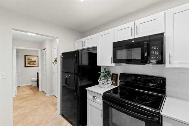 Building Photo - 2323 Feather Sound Dr