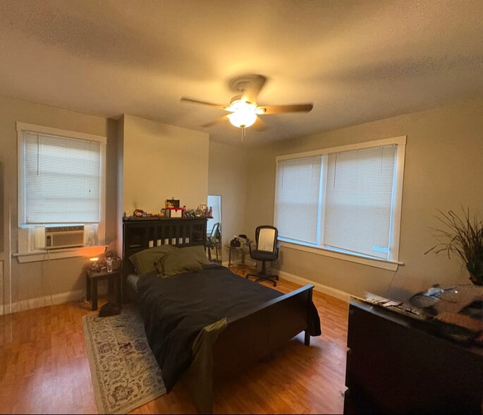 Building Photo - 329 Byrd St