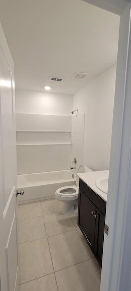 Building Photo - 3476 Mildren Bnd