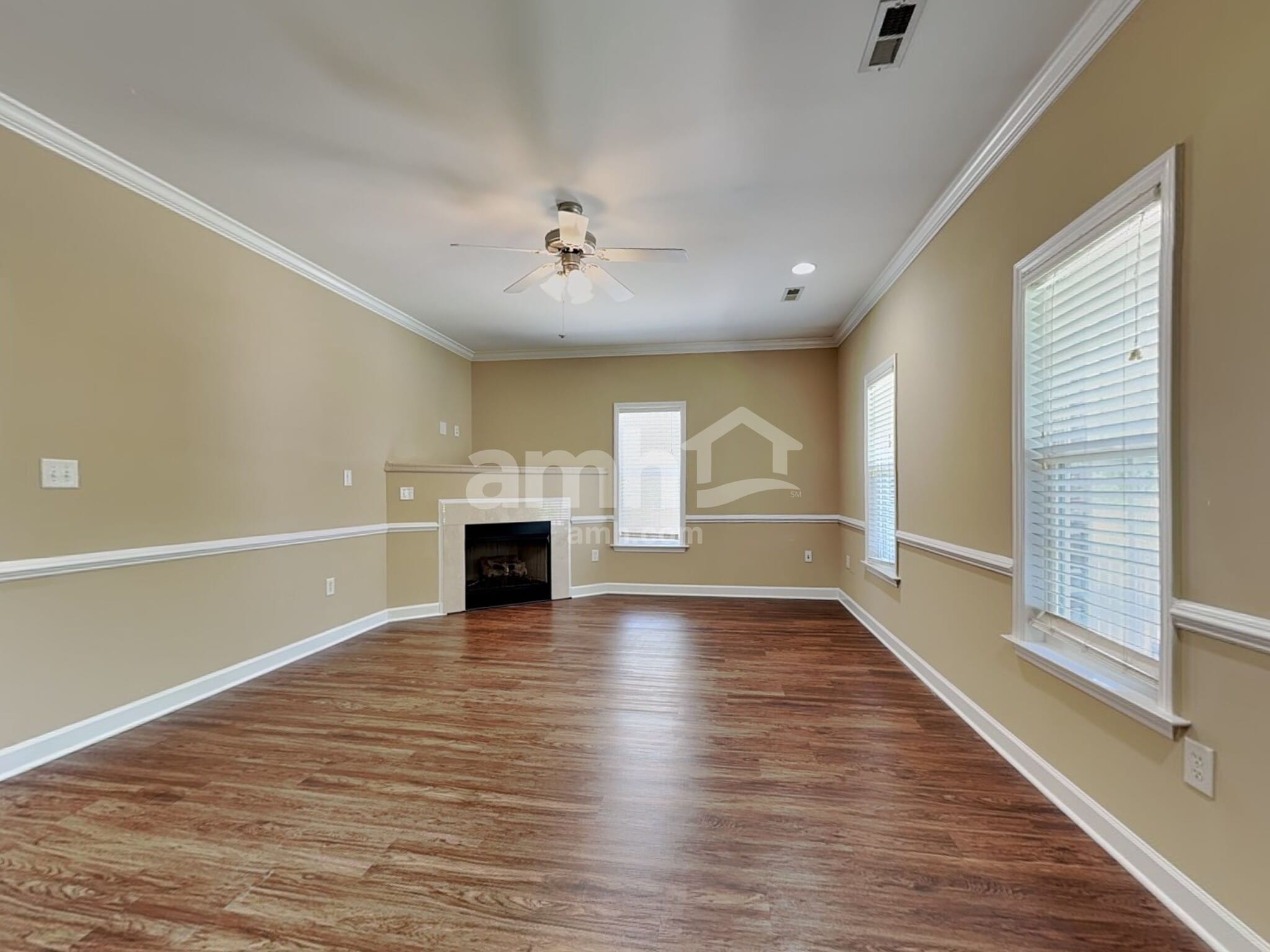 Building Photo - 3150 Glenshire Dr