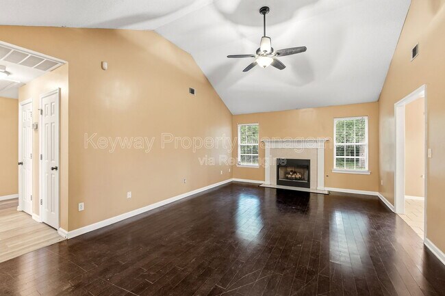 Building Photo - 3013 Heron Ct