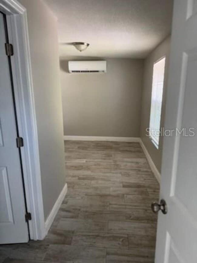 Building Photo - Kissimmee Home