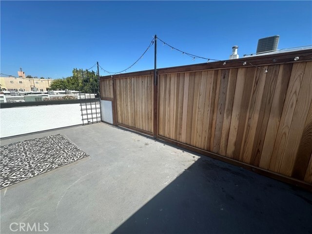 Building Photo - 13508 Moorpark St