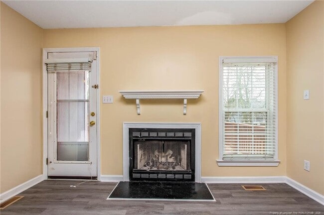 Building Photo - 3813 Constance Rd