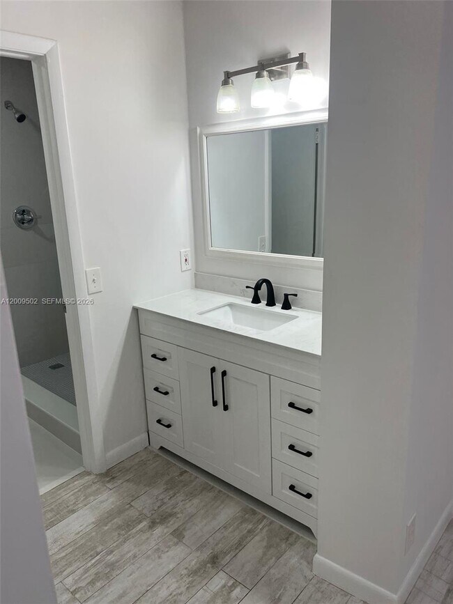 Building Photo - 9203 SW 138th Pl