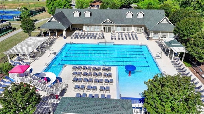 Building Photo - 1811 Traditions Way