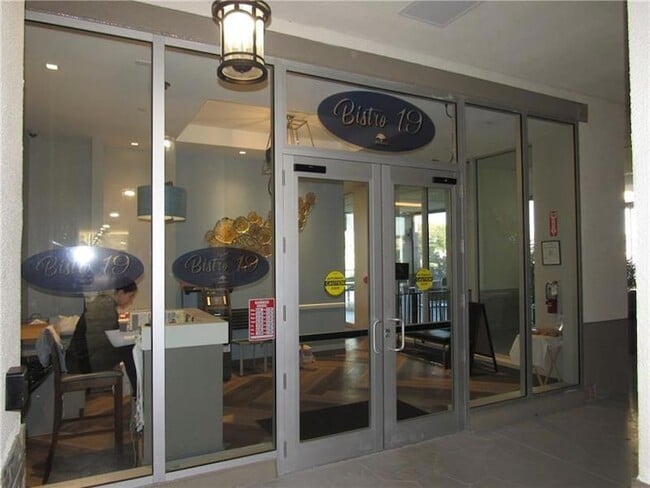 Building Photo - 1601 Abaco Dr