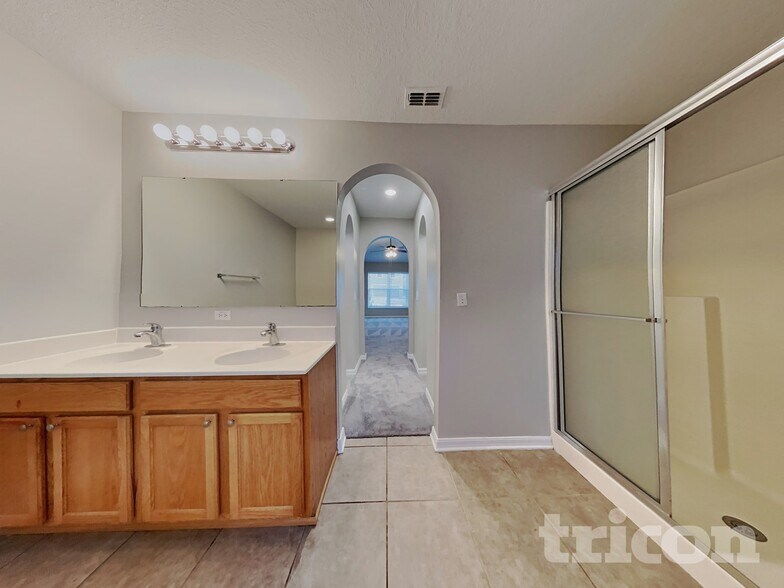 Building Photo - 964 Cascades Park Trail