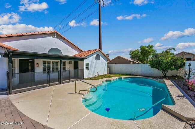 Building Photo - 4627 E White Aster St