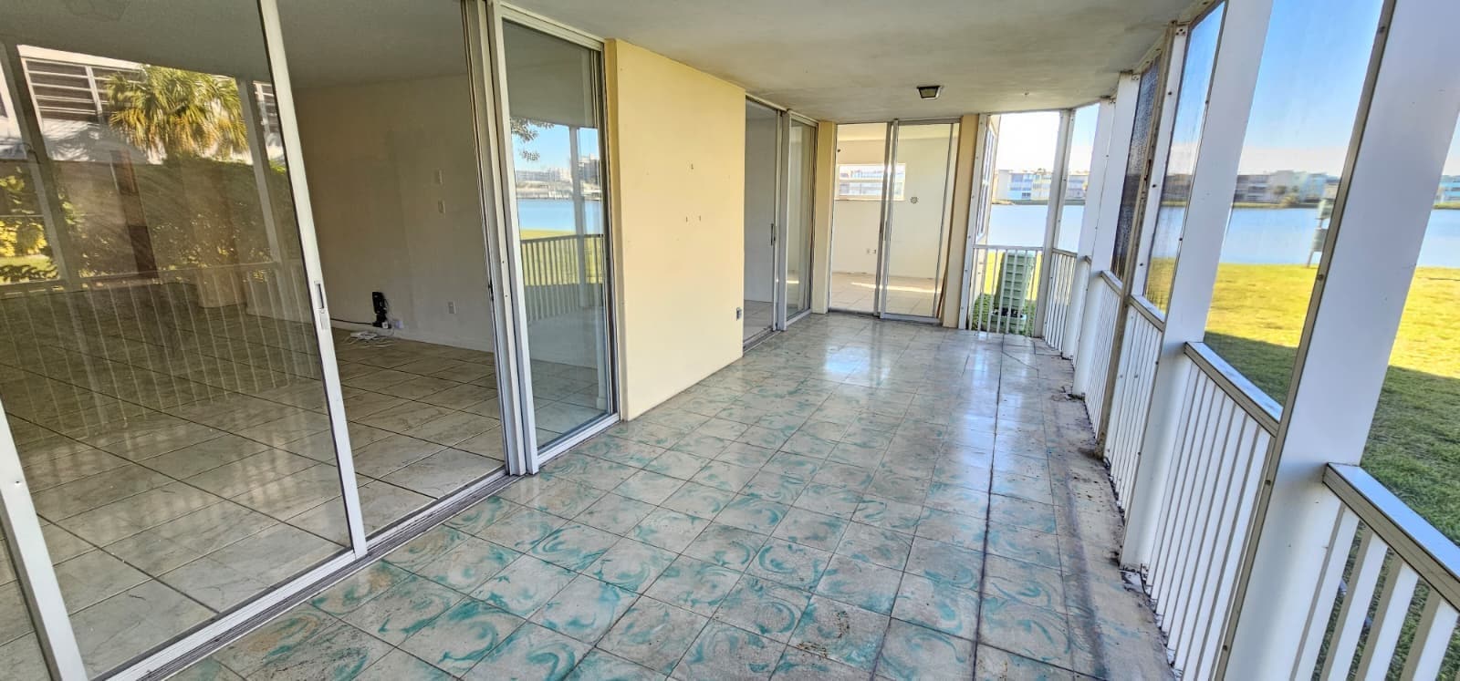 Building Photo - 1670 NE 191st St