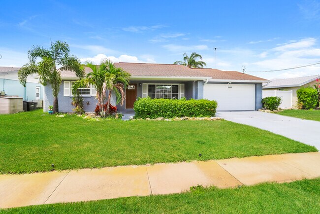 Primary Photo - 5535 Baroque Dr