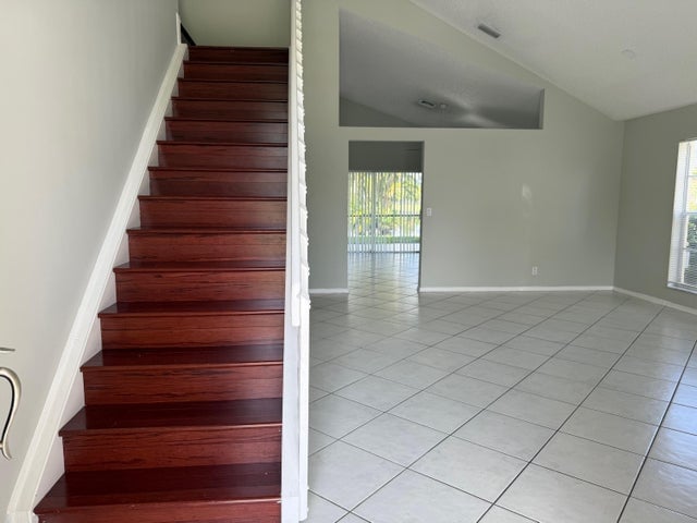 Building Photo - 22492 Middletown Dr