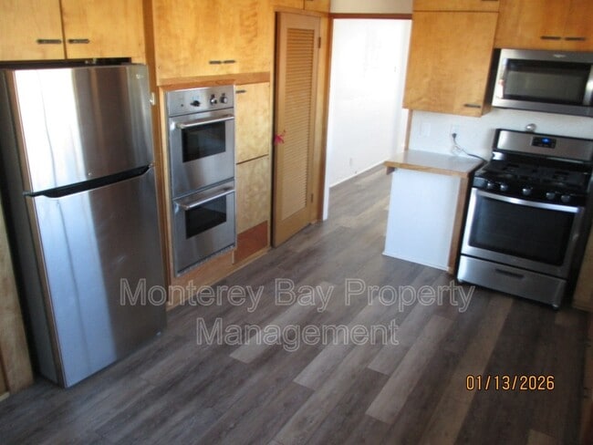 Building Photo - 650 Hawthorne St