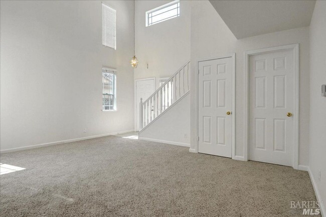 Building Photo - Architectural delight! Shows like a model! 4 bedrooms, 2 full baths.