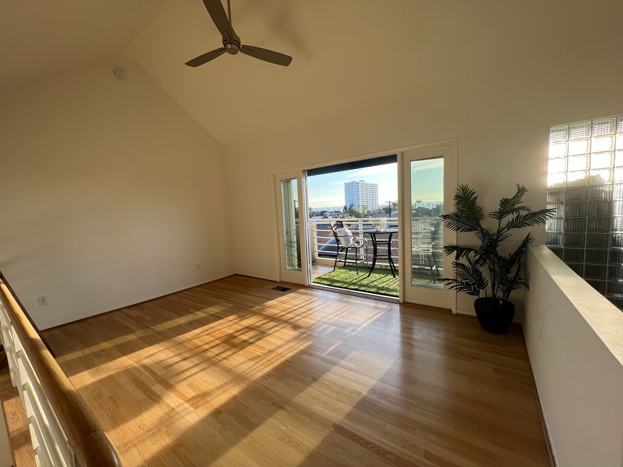 Building Photo - 311 Hill St