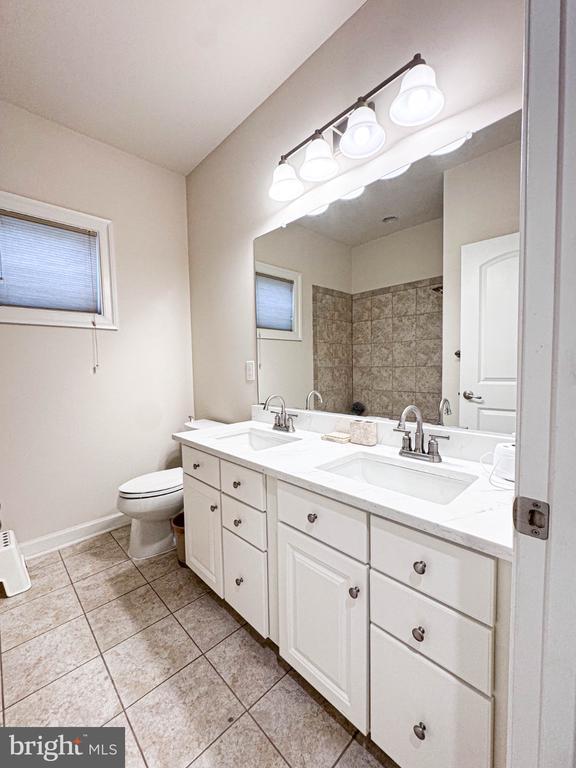 Building Photo - 41523 Cross Canter Dr