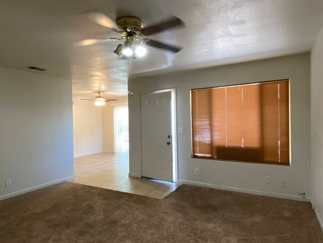 Building Photo - Spacious Duplex with Two Bedrooms, Two Bathrooms and Two Car Garage