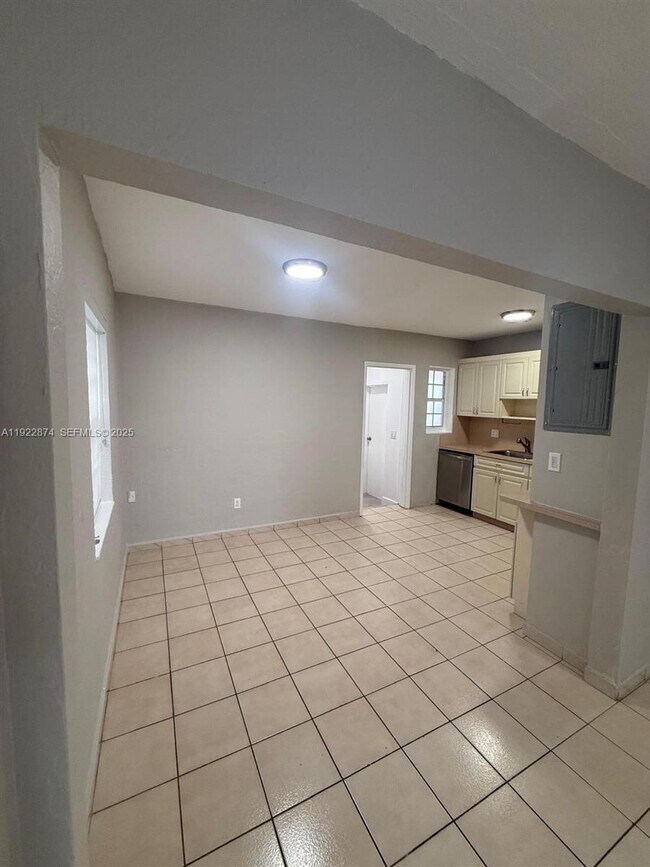 Building Photo - 3281 NW 14th Terrace