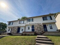 Building Photo - 10417 Victoria Dr