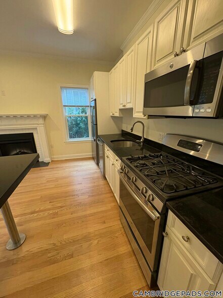 Building Photo - 65 Langdon St