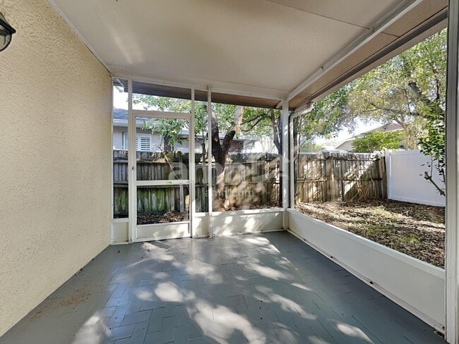 Building Photo - 5018 Sky Blue Dr