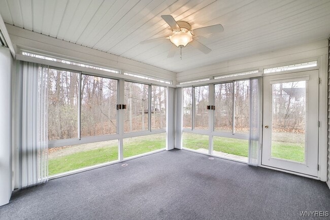 Building Photo - 480 Whitehaven Rd