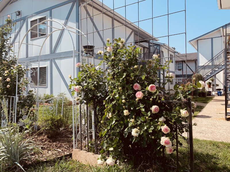 Building Photo - 1701 NW 29th St