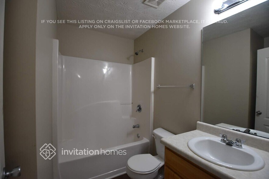 Building Photo - 2600 Austin Ridge Dr NE
