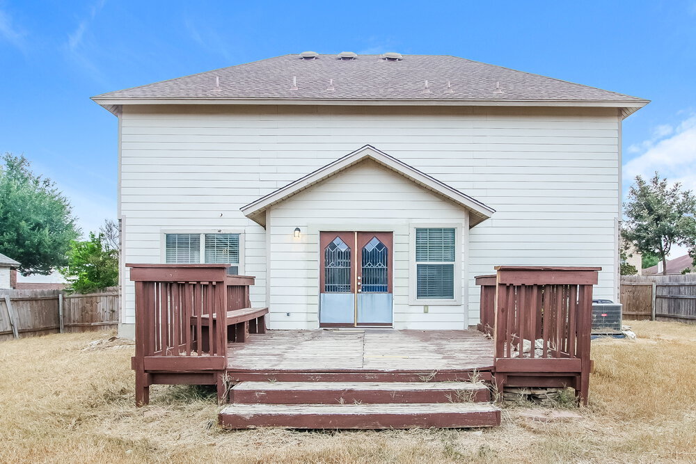 Building Photo - 19716 San Chisolm Dr