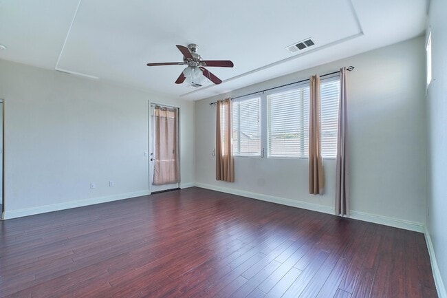 Building Photo - 82950 Vincent Dr