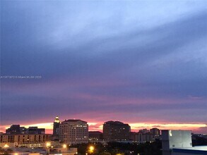 Building Photo - 3410 Coral Wy