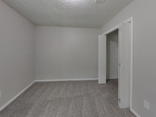 Building Photo - 8510 Sorrel Dr