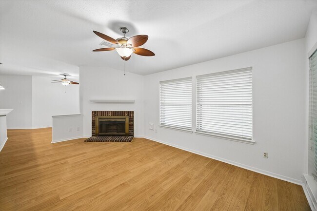Building Photo - 14718 Cypress Green Dr