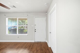 Building Photo - 11723 Greenmesa Dr