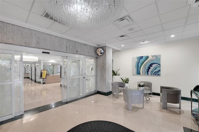 Building Photo - 3900 Galt Ocean Dr