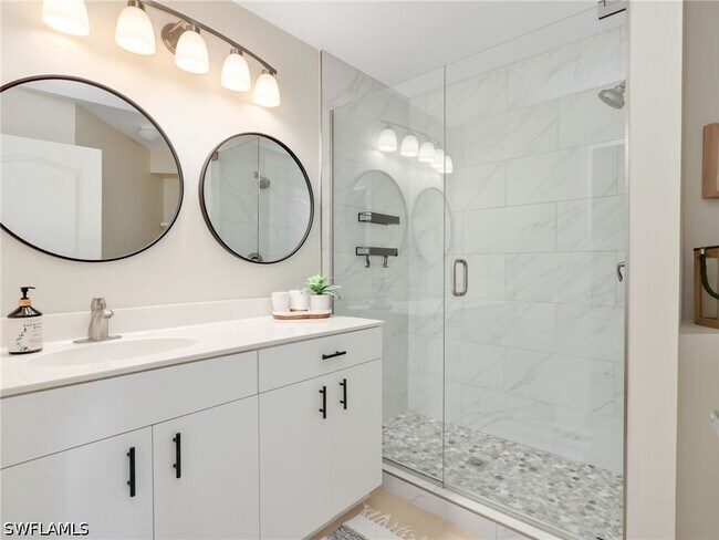Building Photo - 1295 Sweetwater Cove