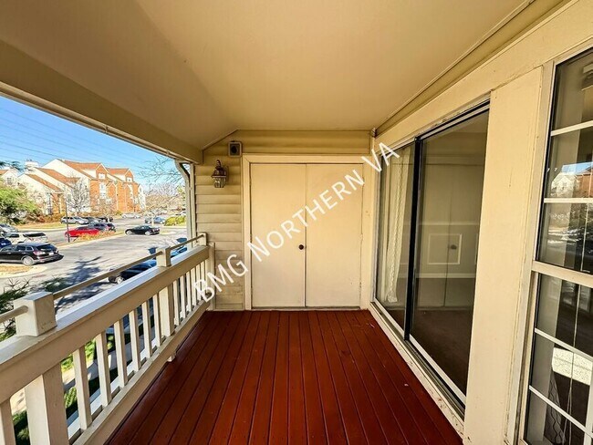 Building Photo - 6956 Ellingham Cir