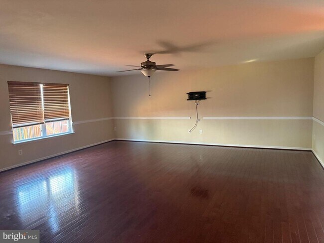 Building Photo - 18 Brushy Creek Cir